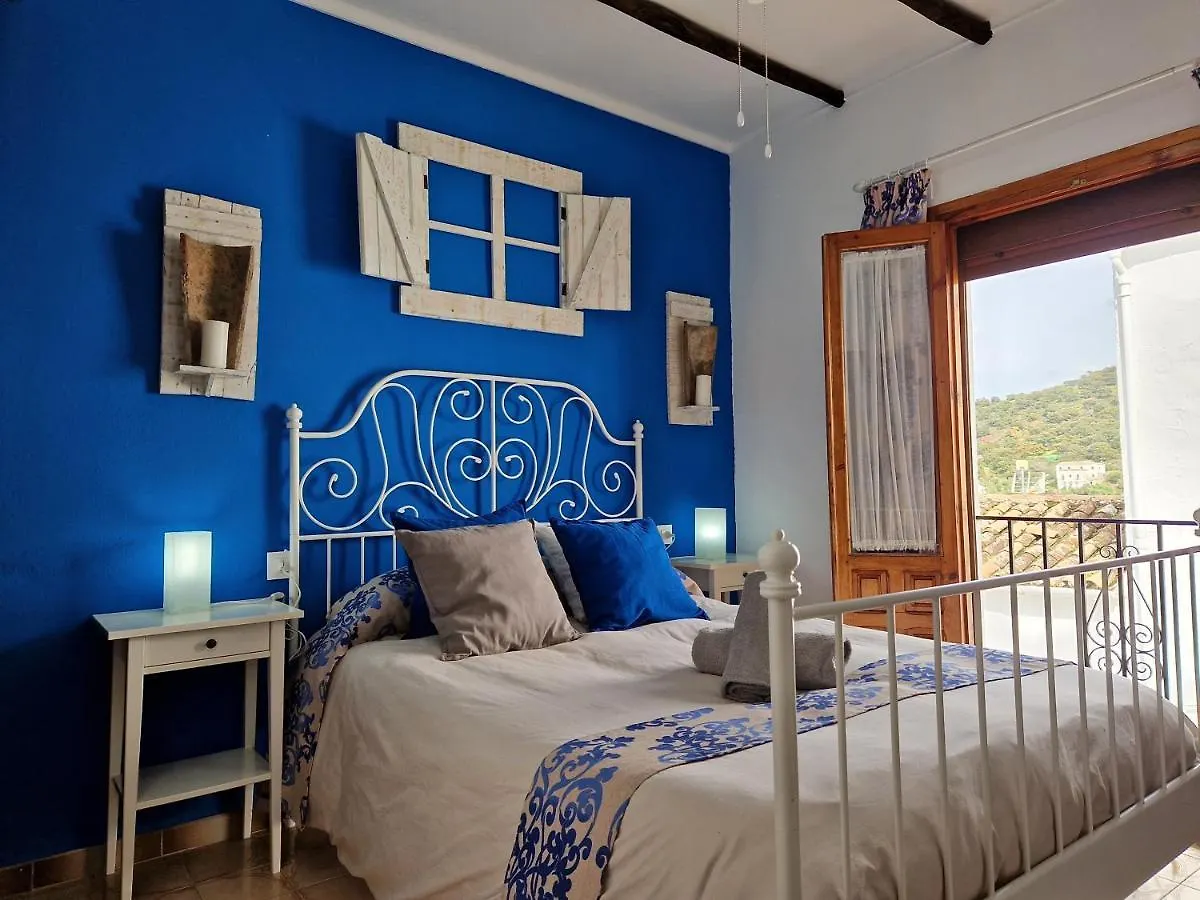 Casa Cuartel Villa El Gastor 0*,